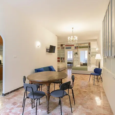 The Reader's House - Bemyhost Appartamento