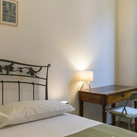 The Reader's House - Bemyhost *